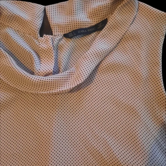 Zara blouse - Picture 2 of 3